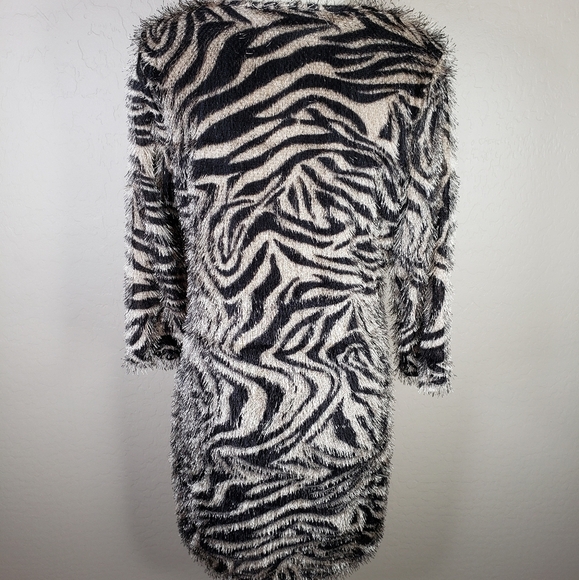 Adore Tiger Print Beige & Black Tiger Print Soft Faux Hair Dress Sz L. Womens - Picture 5 of 9